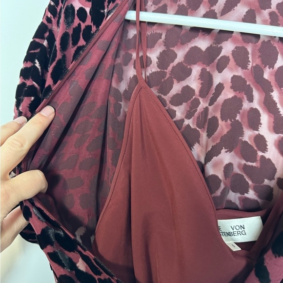 DIANE VON FURSTENBERG KATHERINE WRAP Merlot Animal Leopard print - Picture 11 of 12